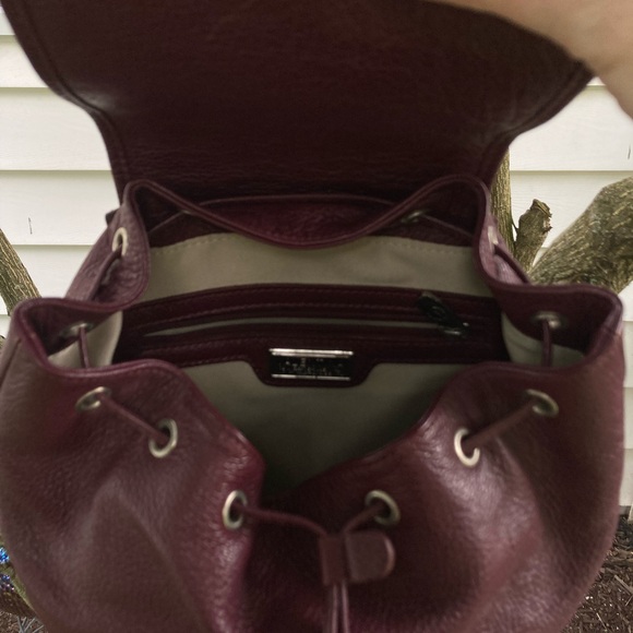 Valentina Italian Leather Backpack - Picture 4 of 16